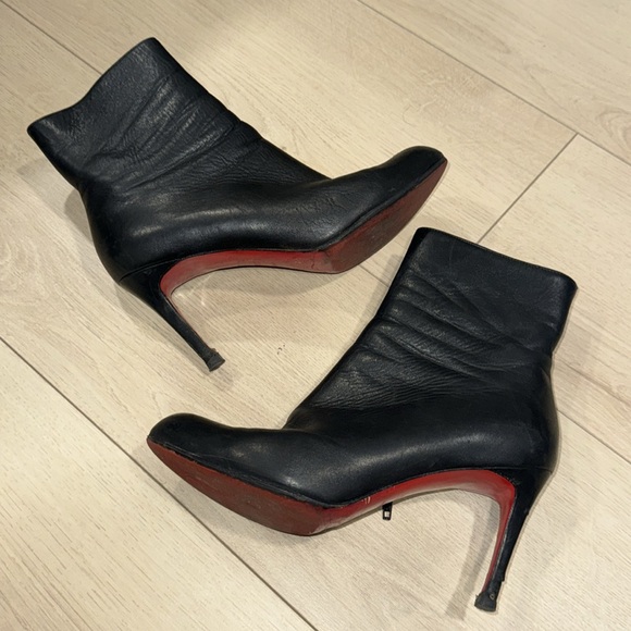 LOUBOUTIN CLASSIC BOOTIES 37.5 - Picture 1 of 13
